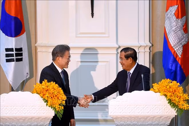 Corea del Sur y Camboya firman acuerdo de libre comercio bilateral ảnh 1