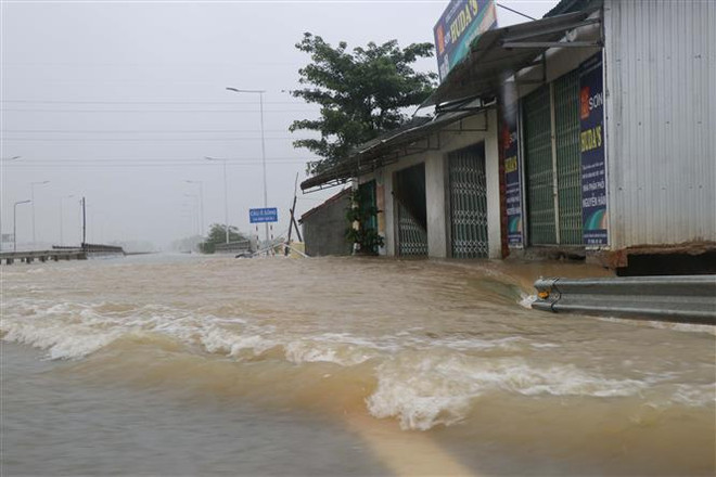 Piden a localidades centrales de Vietnam preparase ante depresión tropical ảnh 2 Piden a localidades centrales de Vietnam preparase ante depresión tropical ảnh 2