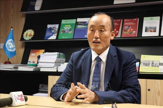 OMS recomienda a Vietnam aplicar vacunación a niños contra el COVID-19 ảnh 1