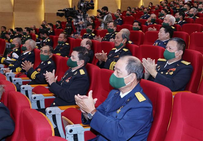 Celebran acto solemne por el 60 aniversario de apertura de la ruta marítima Ho Chi Minh ảnh 3