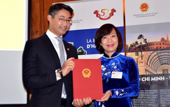 Nombran a primer cónsul honorario de Vietnam en Suiza ảnh 1 Nombran a primer cónsul honorario de Vietnam en Suiza ảnh 1
