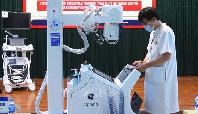 JICA seguirá apoyando a Vietnam en capacidad médica para combatir el COVID-19 ảnh 1