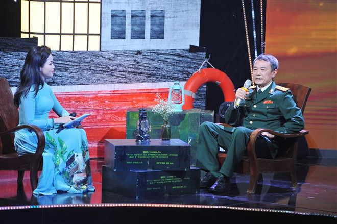 Celebran programa artístico por 60 aniversario de apertura de ruta marítima Ho Chi Minh ảnh 2 Celebran programa artístico por 60 aniversario de apertura de ruta marítima Ho Chi Minh ảnh 2