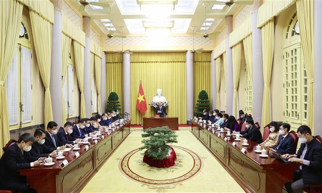 Presidente vietnamita asigna tareas a nuevos embajadores del país en el exterior ảnh 2 Presidente vietnamita asigna tareas a nuevos embajadores del país en el exterior ảnh 2