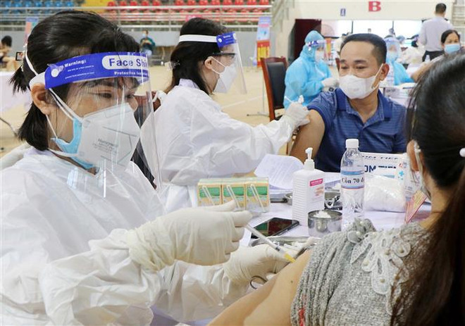 Exigen controlar expeditivamente nuevos brotes de COVID-19 en localidades vietnamitas ảnh 2 Exigen controlar expeditivamente nuevos brotes de COVID-19 en localidades vietnamitas ảnh 2