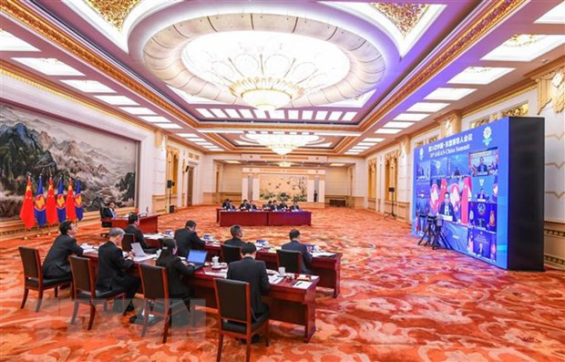 XXIV Cumbre ASEAN + 3 emite su Declaración Presidencial ảnh 2 XXIV Cumbre ASEAN + 3 emite su Declaración Presidencial ảnh 2