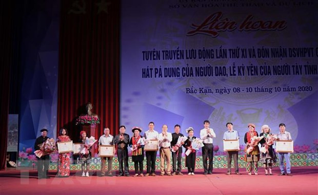 Reconocen patrimonio cultural inmaterial nacional al canto y rito de minorías étnicas de Bac Kan ảnh 1 Reconocen patrimonio cultural inmaterial nacional al canto y rito de minorías étnicas de Bac Kan ảnh 1