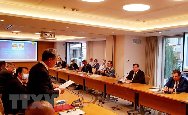 Discuten Vietnam y Rumania nuevas perspectivas de cooperación ảnh 1