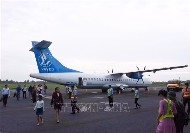 Proponen aumentar frecuencia de vuelos comerciales al aeropuerto de Ca Mau ảnh 1 Proponen aumentar frecuencia de vuelos comerciales al aeropuerto de Ca Mau ảnh 1