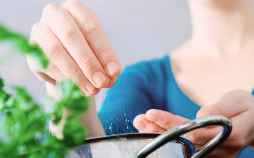 Instan en Vietnam a reducir el consumo de sal a la mitad ảnh 1