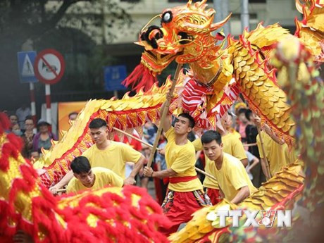 Festival de Danza del Dragón en saludo al 1010 aniversario de fundación de Thang Long-Hanoi ảnh 1 Festival de Danza del Dragón en saludo al 1010 aniversario de fundación de Thang Long-Hanoi ảnh 1