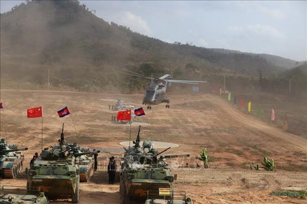 Fuerzas armadas de Camboya y China realizan ejercicio conjunto ảnh 1 Fuerzas armadas de Camboya y China realizan ejercicio conjunto ảnh 1