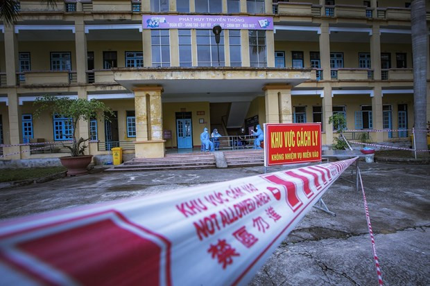 Insta premier de Vietnam a fortalecer lucha contra COVID-19 ảnh 1