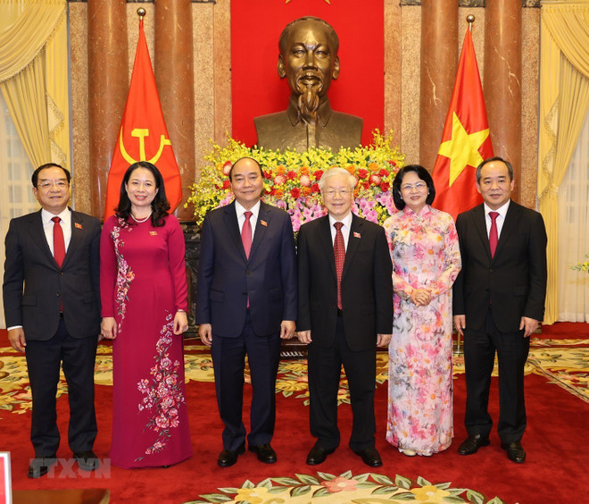 Efectúan ceremonia de traspaso de funciones del Presidente de Vietnam ảnh 1 Efectúan ceremonia de traspaso de funciones del Presidente de Vietnam ảnh 1