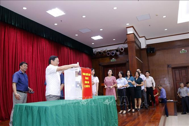 Comunidad vietnamita en Laos respalda a locales afectados por desastres naturales ảnh 1 Comunidad vietnamita en Laos respalda a locales afectados por desastres naturales ảnh 1