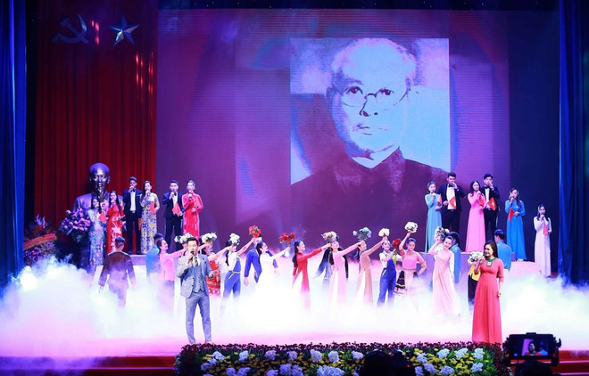 Honra Vietnam a expresidente del Parlamento a 130 años de su natalicio ảnh 2 Honra Vietnam a expresidente del Parlamento a 130 años de su natalicio ảnh 2