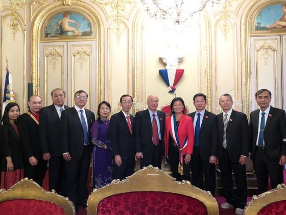 Realiza delegación legislativa de Ciudad Ho Chi Minh una visita de trabajo a Francia ảnh 1 Realiza delegación legislativa de Ciudad Ho Chi Minh una visita de trabajo a Francia ảnh 1