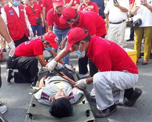 Celebran en Vietnam Día Mundial de los Primeros Auxilios ảnh 1 Celebran en Vietnam Día Mundial de los Primeros Auxilios ảnh 1