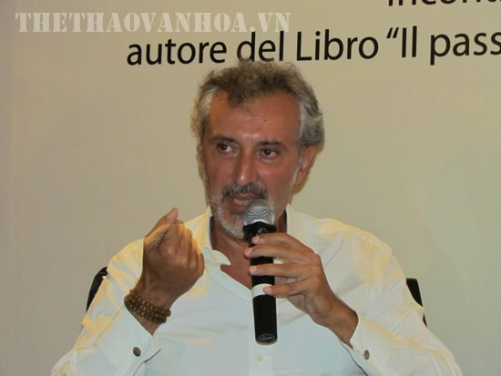 Publican en Vietnam novela de exembajador italiano ảnh 1