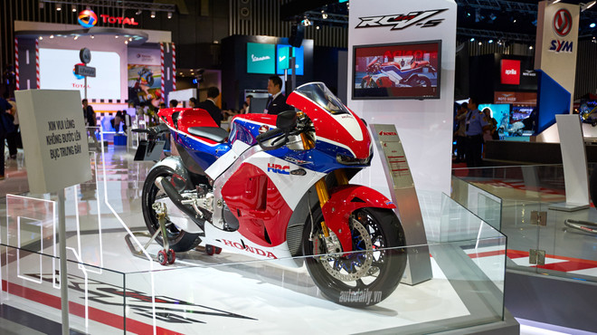 Nutrida participación en Salón de Automóviles y Motocicletas de Vietnam ảnh 1 Nutrida participación en Salón de Automóviles y Motocicletas de Vietnam ảnh 1