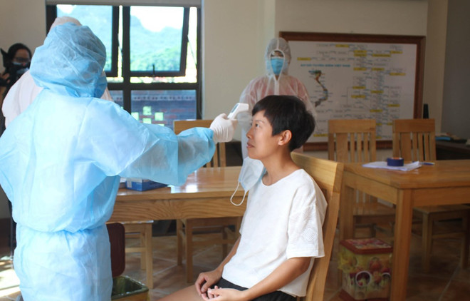 Facilitan a miles de expertos extranjeros entrada en provincia vietnamita ảnh 1