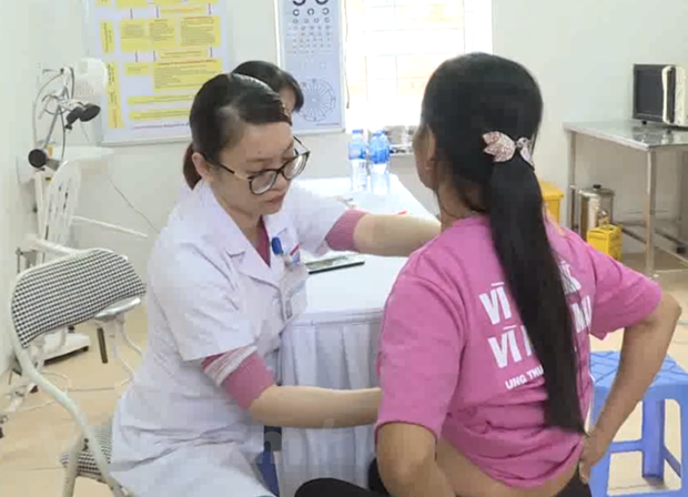 Vietnamitas enfermas de cáncer de mama se acercan a tratamiento moderno ảnh 1 Vietnamitas enfermas de cáncer de mama se acercan a tratamiento moderno ảnh 1
