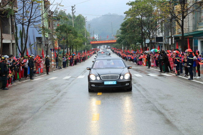 Comitiva del líder norcoreano Kim Jong-un parte hacia Hanoi ảnh 1 Comitiva del líder norcoreano Kim Jong-un parte hacia Hanoi ảnh 1