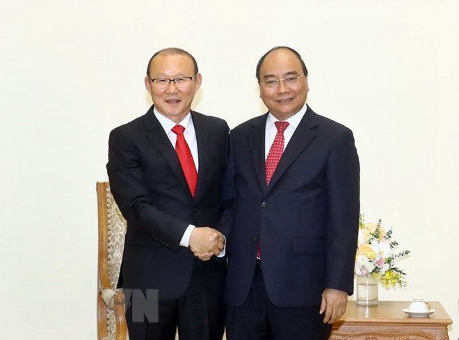 Recibe primer ministro de Vietnam al entrenador surcoreano de fútbol Park Hang-seo ảnh 1 Recibe primer ministro de Vietnam al entrenador surcoreano de fútbol Park Hang-seo ảnh 1