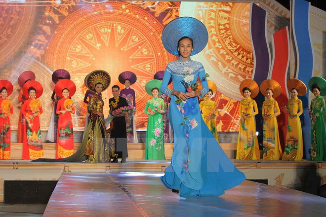 Promocionarán belleza de túnica tradicional "Ao dai" en festival en Ciudad Ho Chi Minh ảnh 1 Promocionarán belleza de túnica tradicional "Ao dai" en festival en Ciudad Ho Chi Minh ảnh 1