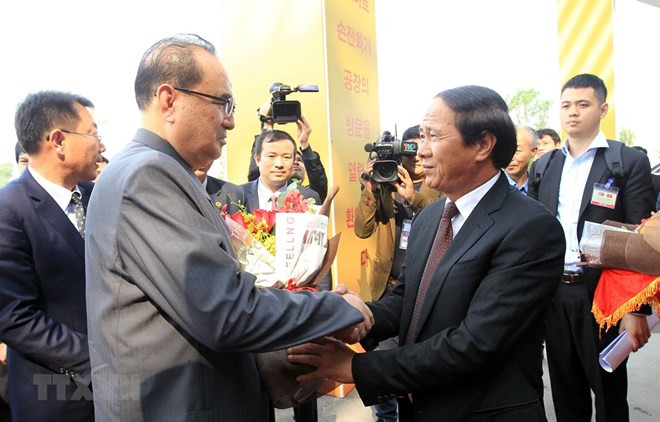 Delegación del Partido del Trabajo de Corea del Norte visita ciudad vietnamita de Hai Phong ảnh 1 Delegación del Partido del Trabajo de Corea del Norte visita ciudad vietnamita de Hai Phong ảnh 1