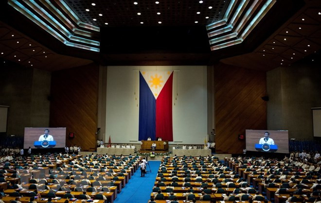 Presidente filipino se compromete a seguir hasta el final el combate antidroga ảnh 1 Presidente filipino se compromete a seguir hasta el final el combate antidroga ảnh 1
