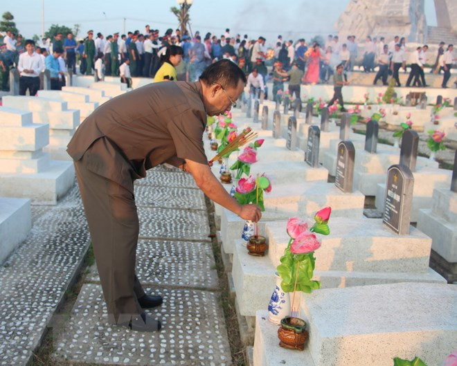 Vietnam celebra actos en homenaje a mártires ảnh 1 Vietnam celebra actos en homenaje a mártires ảnh 1