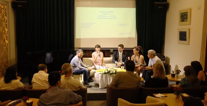 Artistas de Vietnam y Chile discuten en torno al arte contemporáneo ảnh 1