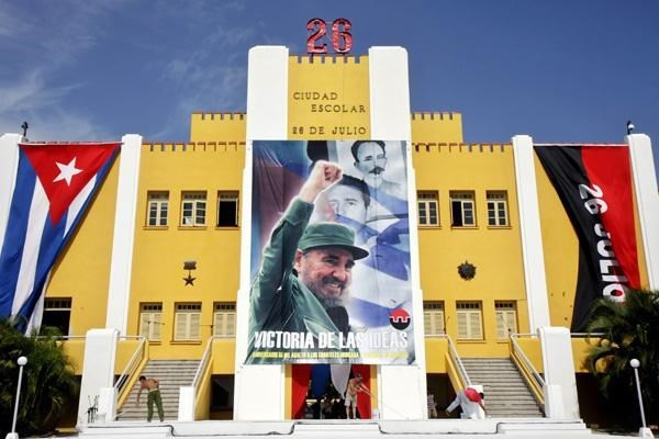 Vietnam felicita a Cuba por aniversario del Asalto al Cuartel Moncada ảnh 1 Vietnam felicita a Cuba por aniversario del Asalto al Cuartel Moncada ảnh 1