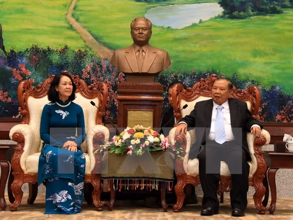 Vietnam y Laos intensifican intercambios teóricos ảnh 1