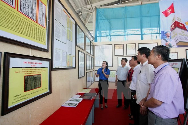 Presentan en provincia vietnamita mapas y documentos sobre la soberanía marítima nacional ảnh 1