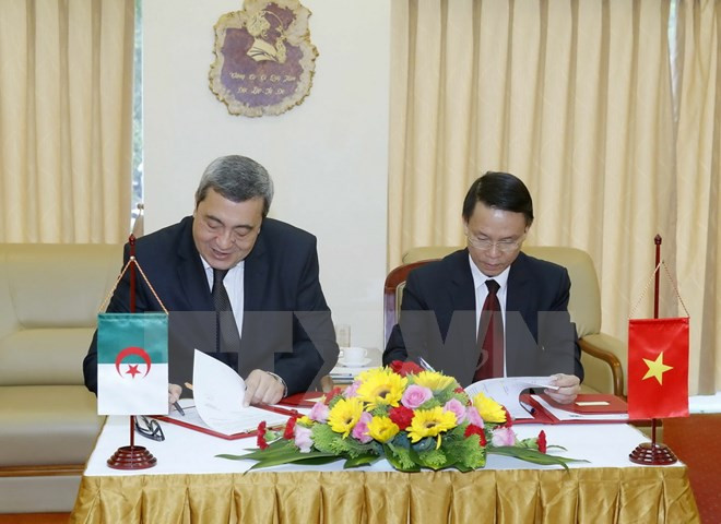 VNA y Agencia de Prensa de Argelia firman acuerdo de cooperación ảnh 1 VNA y Agencia de Prensa de Argelia firman acuerdo de cooperación ảnh 1
