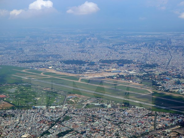 Consultoría de expertos extranjeros sobre ampliación de aeropuerto Tan Son Nhat garantizará imparcialidad ảnh 1 Consultoría de expertos extranjeros sobre ampliación de aeropuerto Tan Son Nhat garantizará imparcialidad ảnh 1