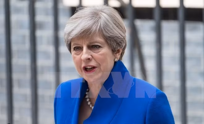Primer ministro de Vietnam felicita a Theresa May por su reelección ảnh 1