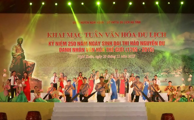 Semana de cultura y turismo honra al poeta Nguyen Du ảnh 1 Semana de cultura y turismo honra al poeta Nguyen Du ảnh 1
