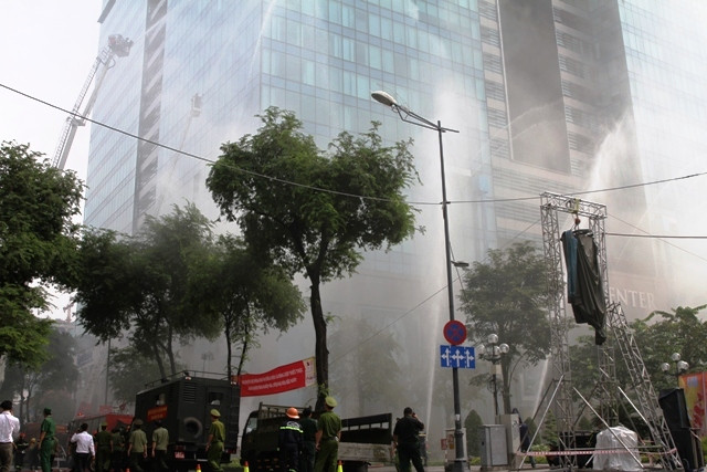 Ciudad Ho Chi Minh: Cuatro mil personas en simulacro de extinción de incendios ảnh 1 Ciudad Ho Chi Minh: Cuatro mil personas en simulacro de extinción de incendios ảnh 1