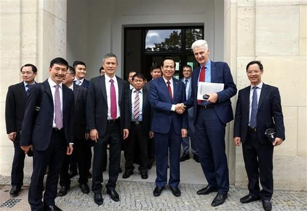 Vietnam estudia sistema de formación profesional dual de Alemania ảnh 1 Vietnam estudia sistema de formación profesional dual de Alemania ảnh 1