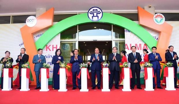 Inaugura Primer Ministro de Vietnam feria OCOP en Hanoi ảnh 1