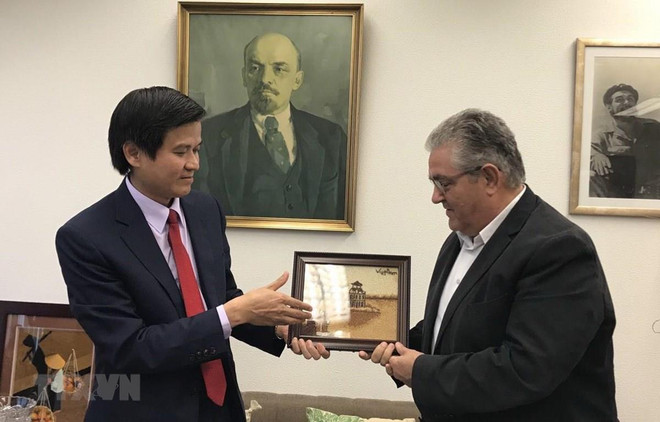 Partidos comunistas de Vietnam y Grecia intensifican relaciones ảnh 1 Partidos comunistas de Vietnam y Grecia intensifican relaciones ảnh 1