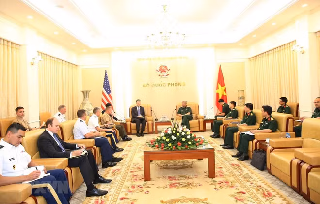 Aspiran Vietnam y Estados Unidos a fortalecer los vínculos militares ảnh 1