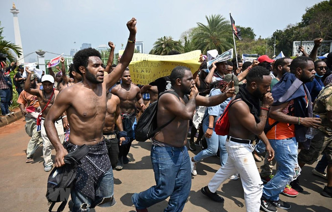 Vuelve a estallar la violencia en provincia de Indonesia ảnh 1 Vuelve a estallar la violencia en provincia de Indonesia ảnh 1