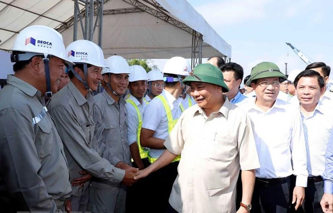 Supervisa primer ministro vietnamita construcción de autopista Trung Luong - My Thuan ảnh 1