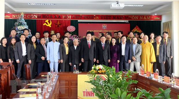 Felicitan a comunidades católicas en provincias vietnamitas por motivo de Navidad ảnh 1 Felicitan a comunidades católicas en provincias vietnamitas por motivo de Navidad ảnh 1