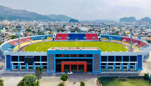 Provincia norteña de Quang Ninh invierte en renovación del estadio Cam Pha ante los SEA Games 31 ảnh 1 Provincia norteña de Quang Ninh invierte en renovación del estadio Cam Pha ante los SEA Games 31 ảnh 1