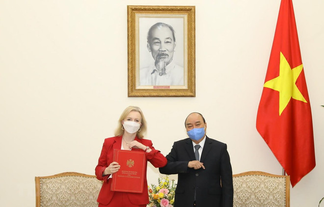 Fortalecen cooperación Vietnam y Reino Unido en medio del COVID-19 ảnh 1 Fortalecen cooperación Vietnam y Reino Unido en medio del COVID-19 ảnh 1